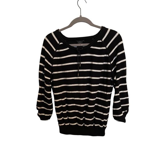 Grace Elements Tops - Grace Elements Knit sweater size XL black white‎ striped